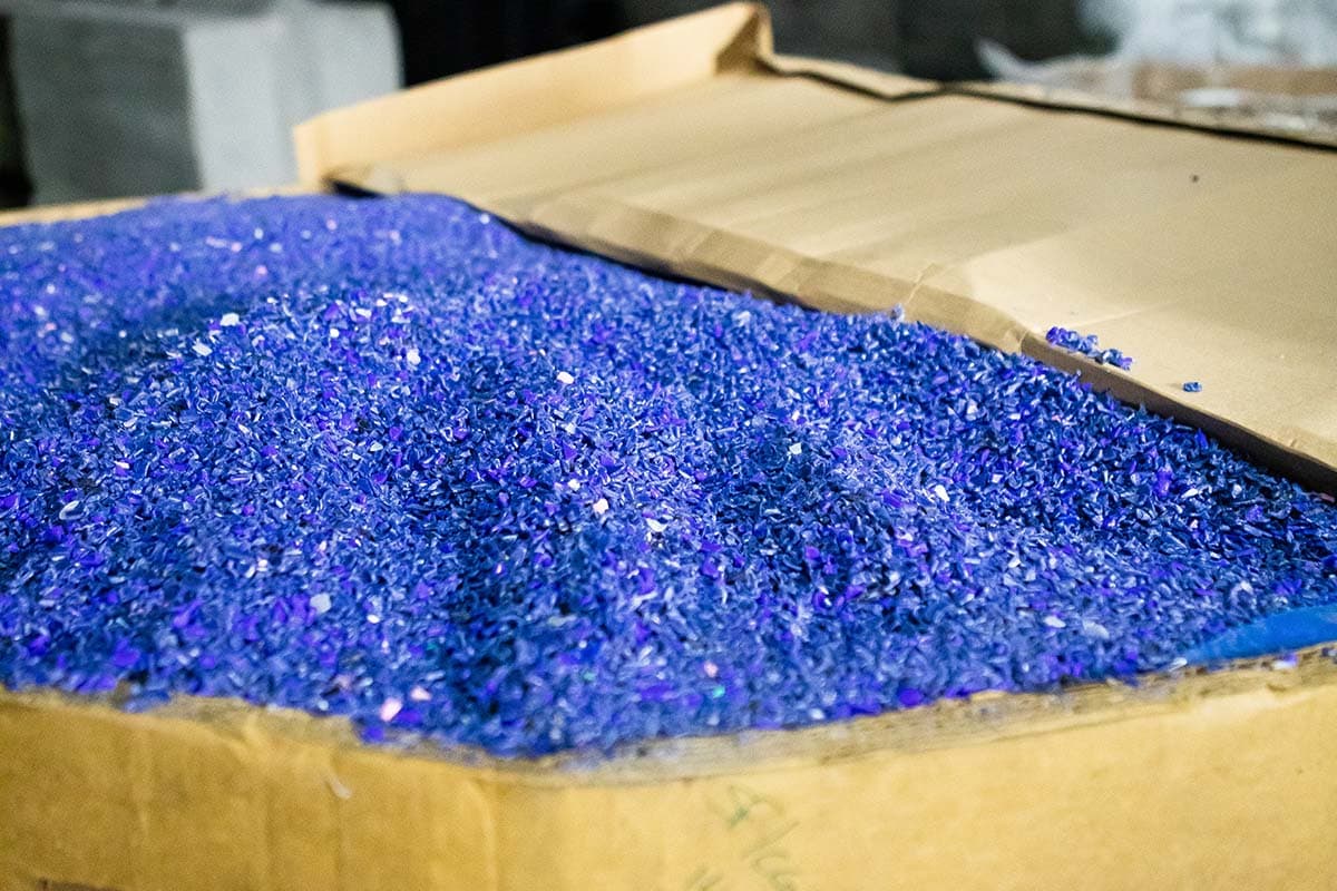 Plastic material prepared for recycling